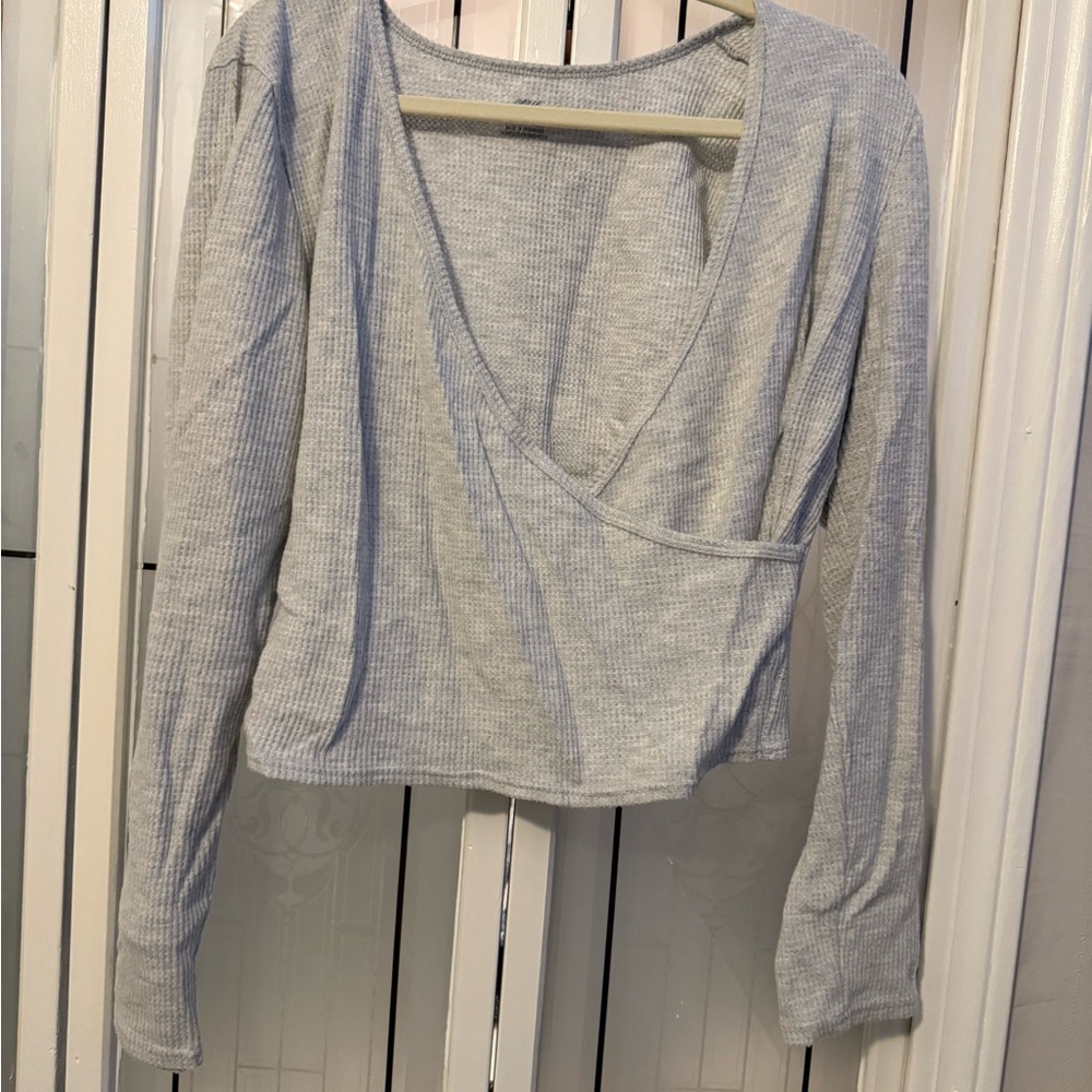 Aerie Light Gray Waffle V-Neck Top